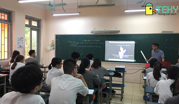 Hệ thống lớp học tại trường Nguyễn Văn Huyên