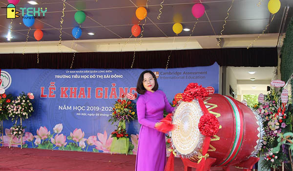 Lễ khai giảng trường Tiểu học Đô thị Sài Đồng