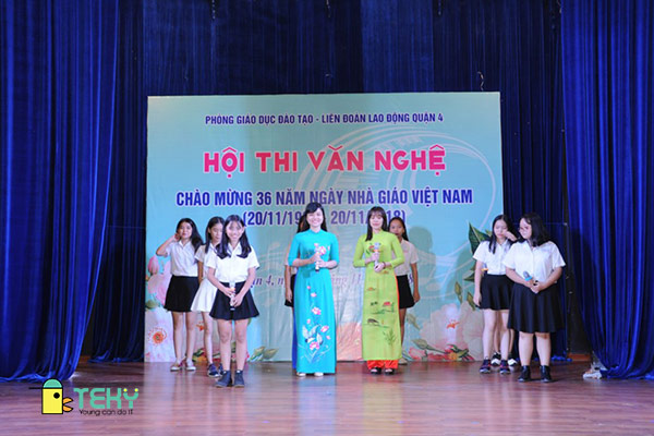 Hoạt động văn nghệ tại trường Quang Trung