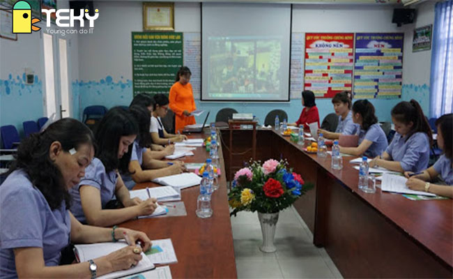 Buổi họp tại trường tiểu học Nguyễn Văn Trỗi