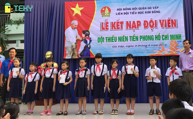 Hoạt động chi Đội tại trường Tiểu học Kim Đồng