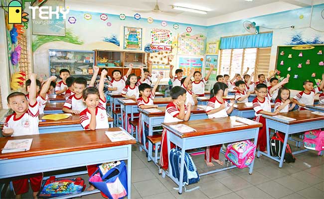 Lớp học tại trường tiểu học Him Lam