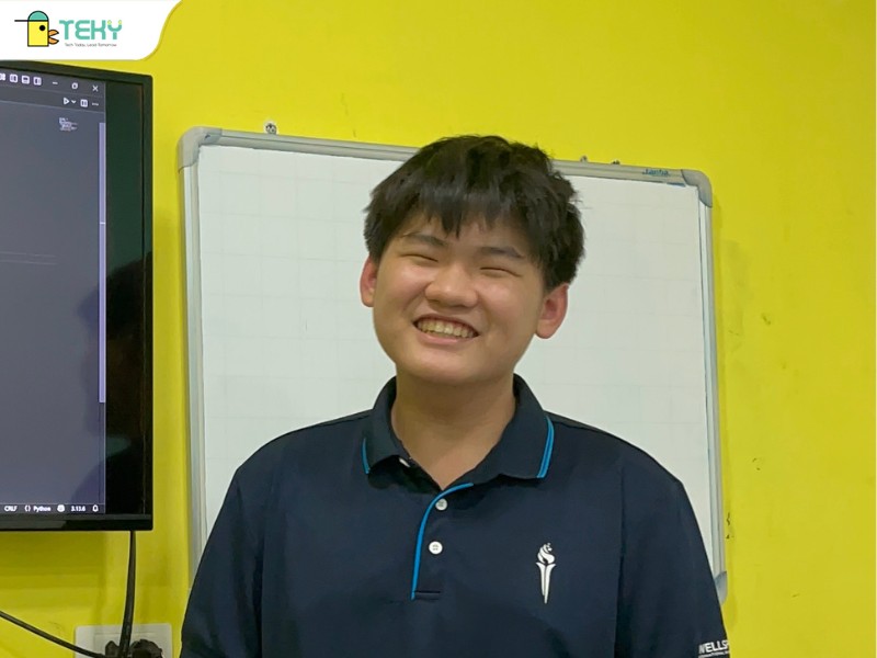 zhang-hang-rui-tai-buoi-bao-cao-cuoi-khoa-vua-qua