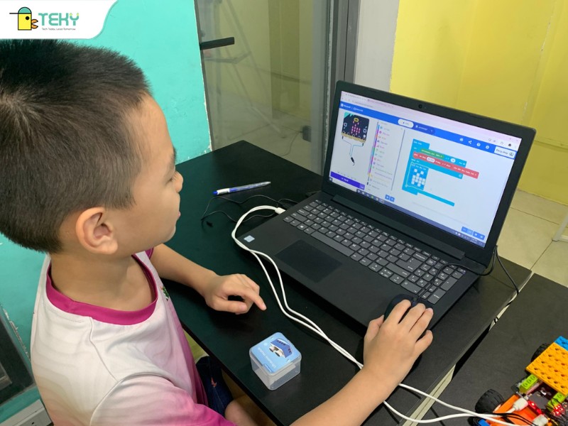 teky-giup-thuc-hien-hoa-uoc-mo-nha-lap-trinh-nhi