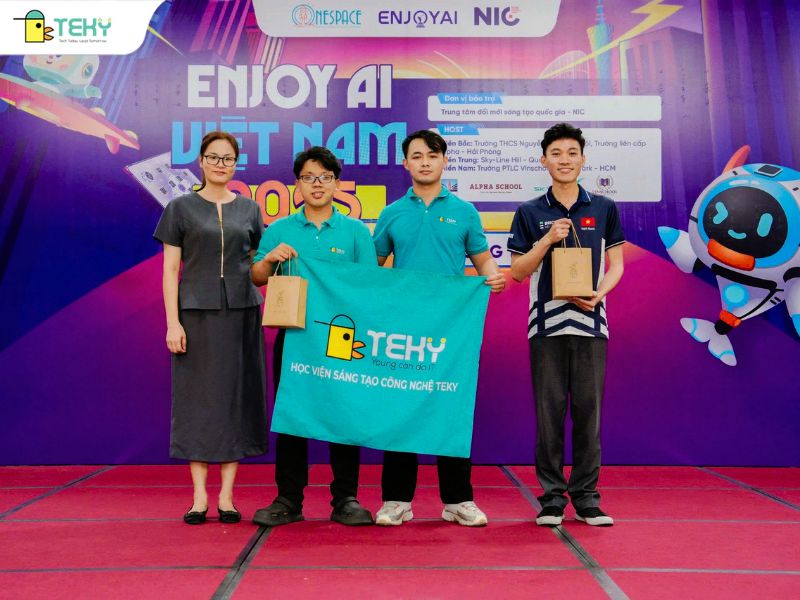 thay-huan-nhan-giai-HLV-xuat-sac-enjoy-ai