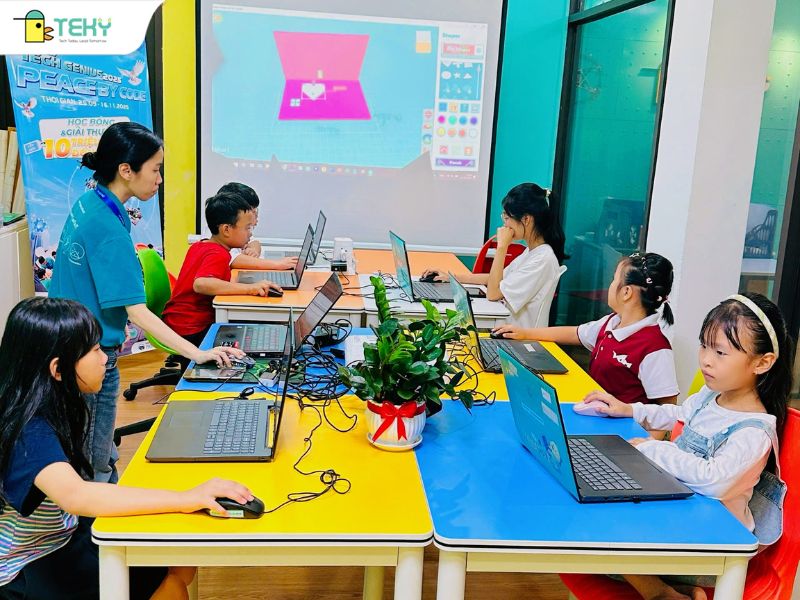 co=phuong-uyen-chia-se-kinh-nghiem-trong-buoi-workshop