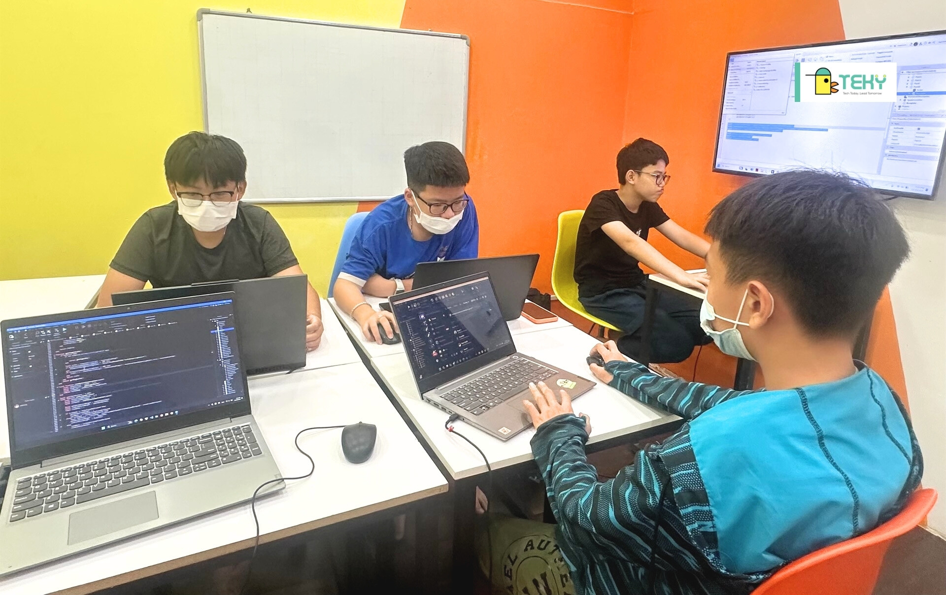 tech-genius-2025-peace-by-code-manh-ghep-cong-nghe-cau-chuyen-hoa-binh