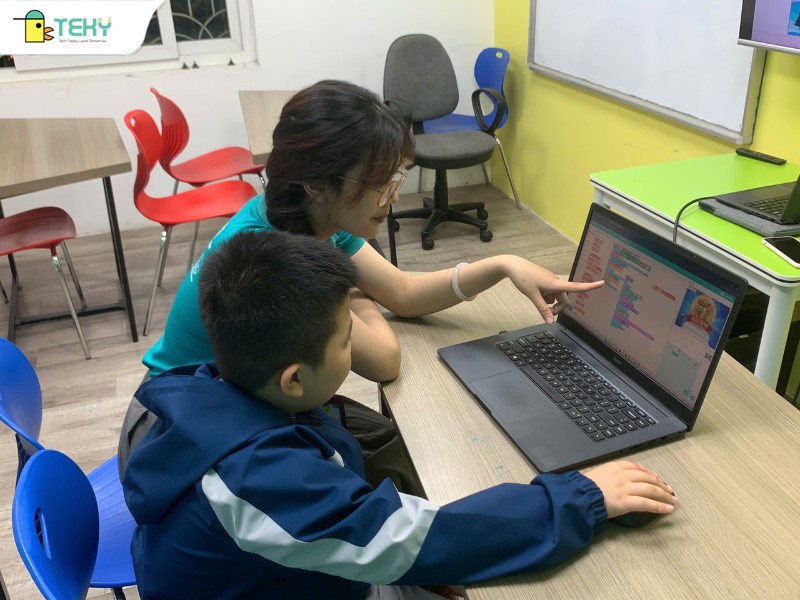 co-mai-huong-dan-nhat-nam-chay-thu-san-pham-truoc-gio-cuoi-khoa