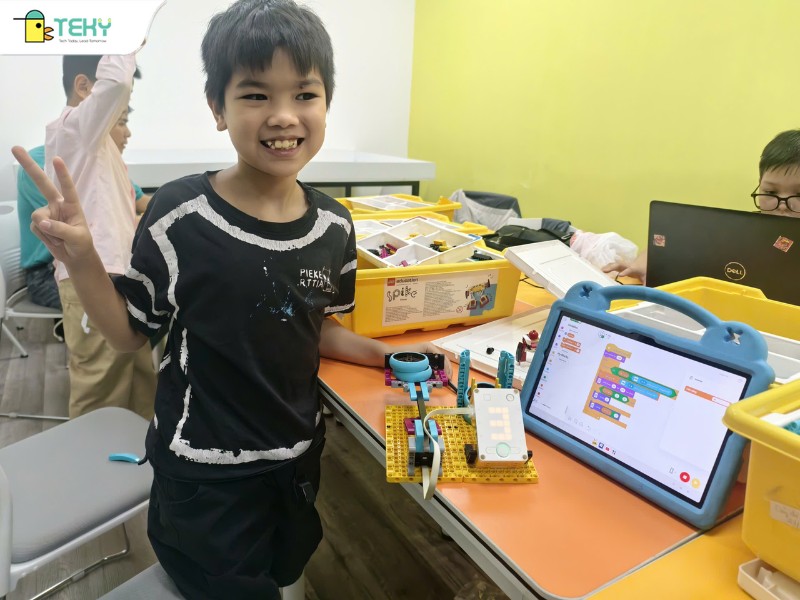 tekid-phuc-nguyen-gioi-thieu-san-pham-va-phan-code-ca-san-pham-can-thong-minh