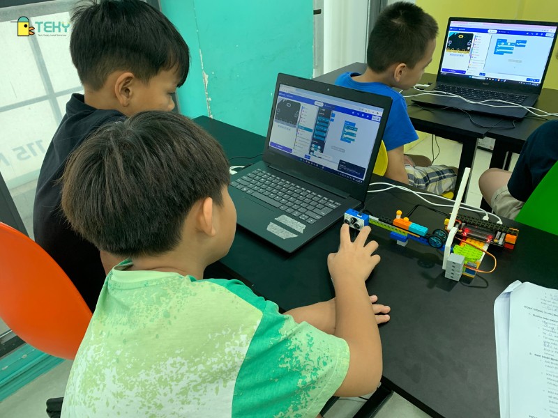 truyen-cam-hung-cho-hoc-vien-la-viec-co-thu-phuong-van-luon-thuong-lam