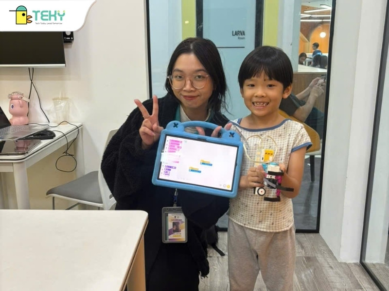 co-giao-linh-chi-cung-cac-tiet-hoc-tai-lop