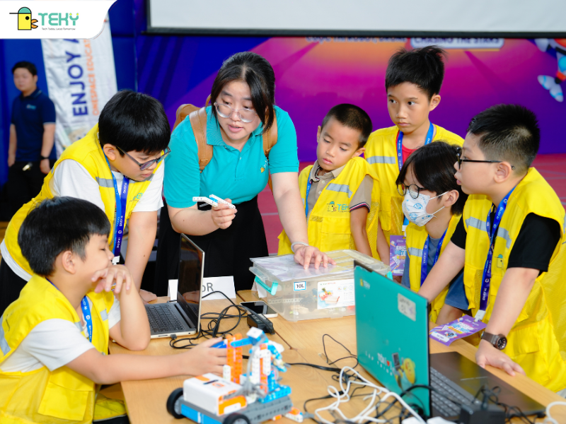 co-ly-my-nhu-giao-vien-cong-nghe-tai-teky