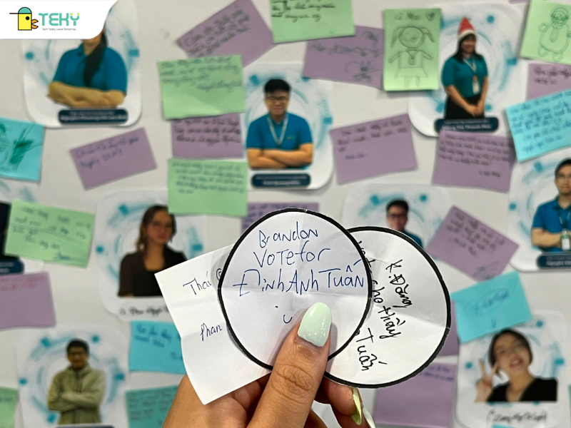 hoc-sinh-binh-chon-cho-cuoc-thi-giao-vien-cua-nam