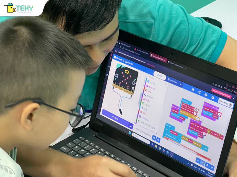 giao-vien-cong-nghe-truyen-cam-hung-tai-teky-long-bien