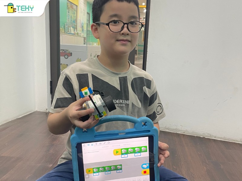 tekids-vinh-thinh-va-san-pham-robot-milo-hoan-thien