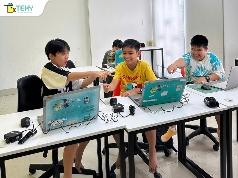 hoc-cung-ban-be-giup-tre-tro-nen-hung-thu-hon-trong-qua-trinh-hoc-tap