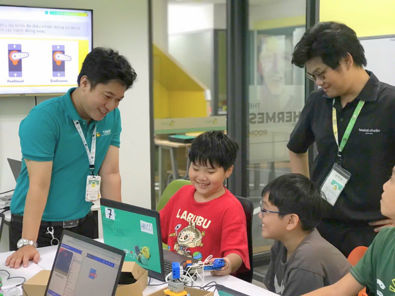 thay-nguyen-duc-duy-giao-vien-tai-teky-tan-phu