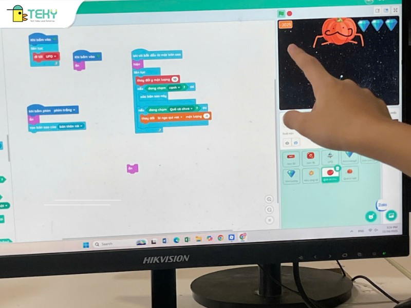 khi-tre-ke-chuyen-bang-cong-nghe