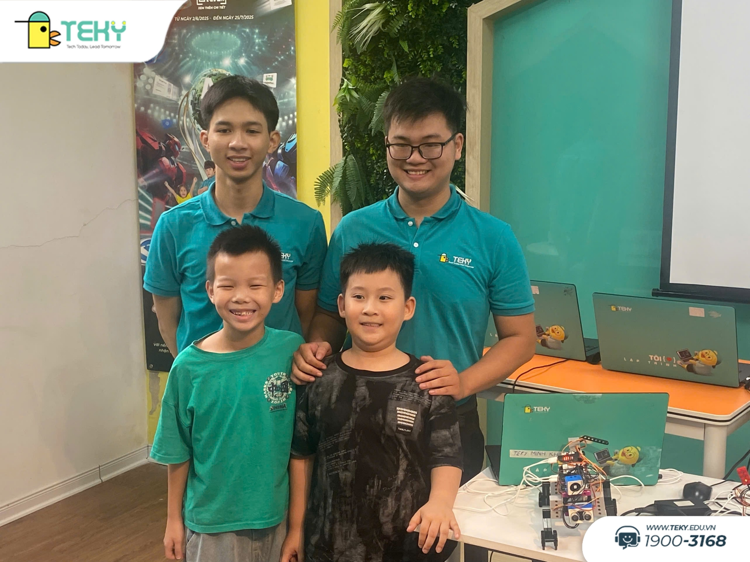 robot-cho-thong-minh-duoc-tekid-tai-teky-hoang-mai-sang-tao-ra-trong-khoa-hoc- A.I Gladiators