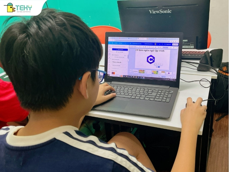 hoc-vien-teky-tiep-xuc-voi-ngon-ngu-lap-trinh-pho-bien-nhat