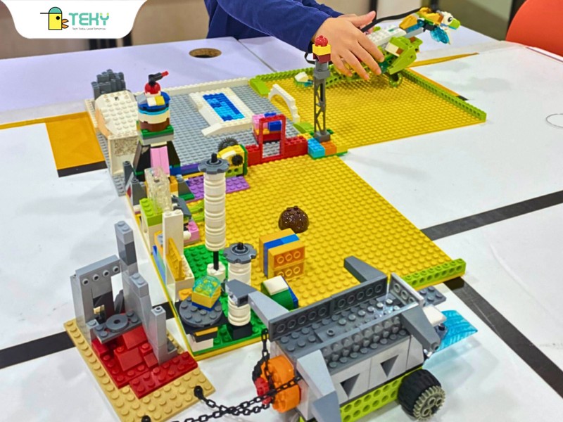 bo-hoc-cu-lego-education-wedo-cong-cu-giao-duc-stem