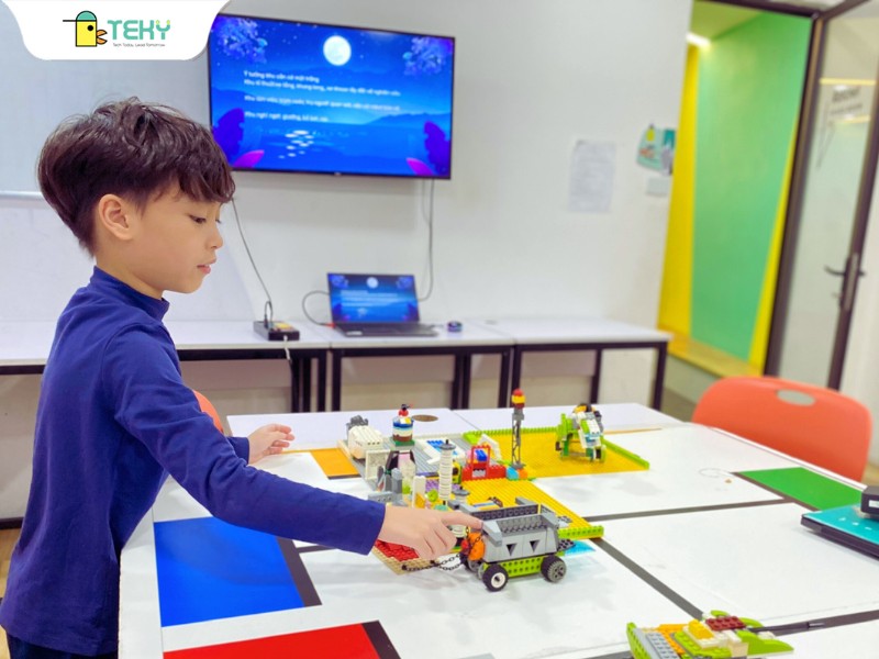 duy-bao-tai-lop-kham-pha-robotics