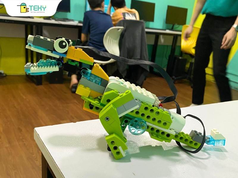 du-an-robot-khung-long-cua-duy-bao