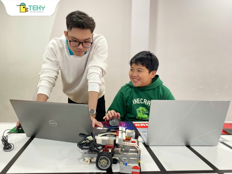 thay-giao-pham-huu-khanh-danh-gia-cao-san-pham-cua-anh-minh