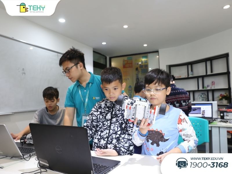 teky-ap-dung-mo-hinh-mo-hinh-cong-nghe-theo-chuan-stem-quoc-te