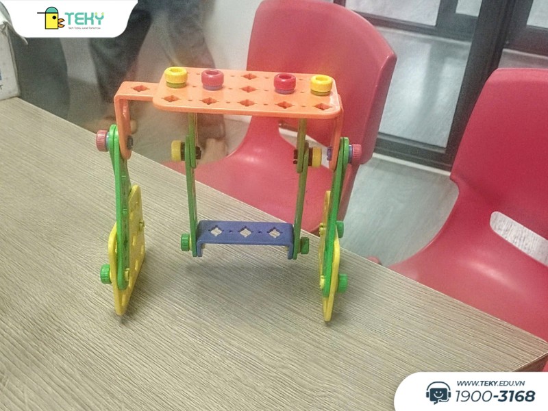 san-pham-xich-du-cac-ban-nho-sang-tao-trong-buoi-trai-nghiem