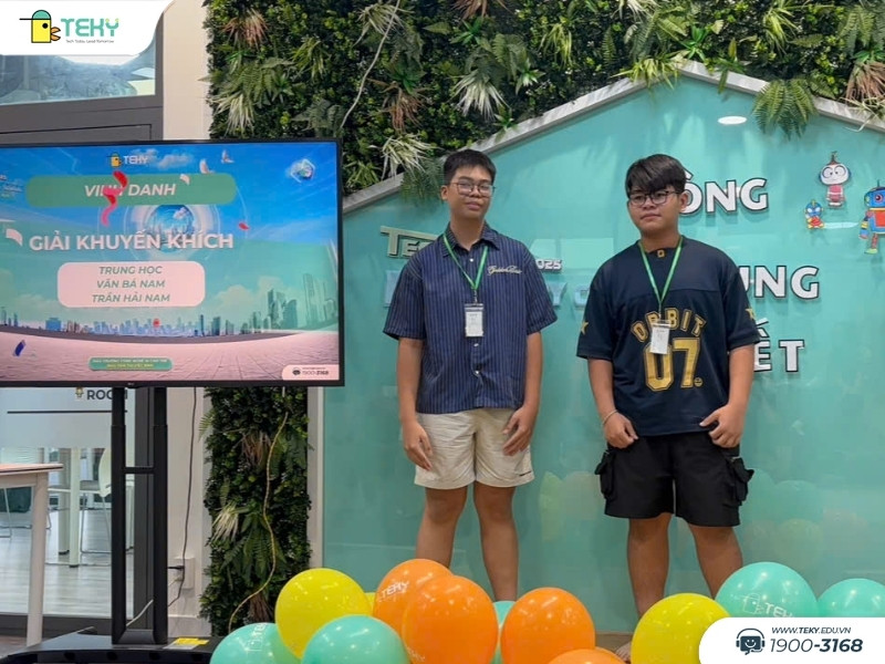 du-an-bien-dao-cua-tran-hao-nam-va-van-ba-nam-la-cau-chuyen-ve-tinh-yeu-to-quoc