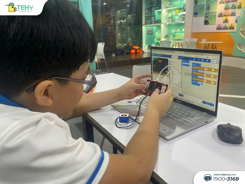 con-thu-nghiem-mach-moi-tai-khoa-hoc-cong-nghe-teky