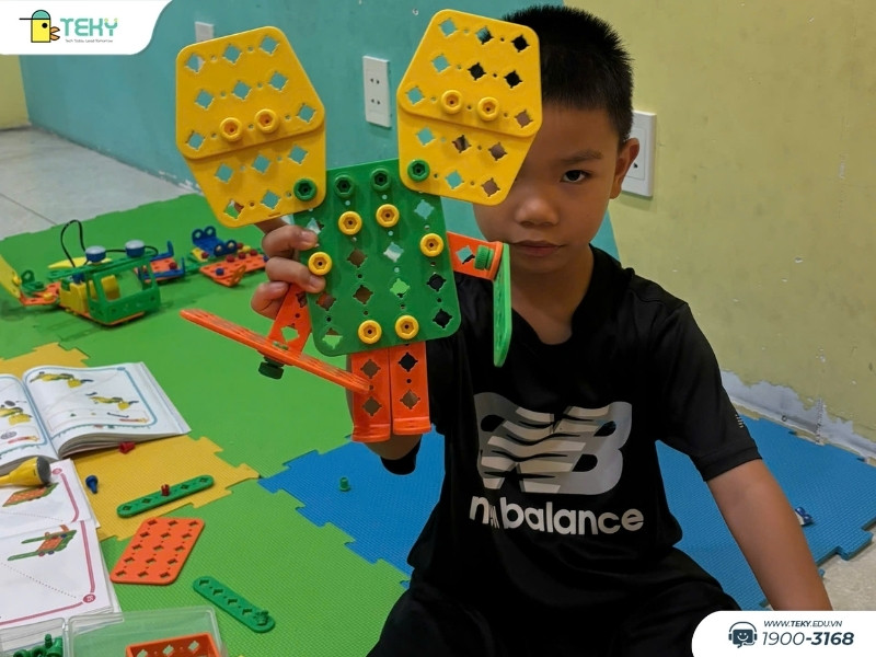 tekid-tu-tin-khoe-san-pham-cong-nghe