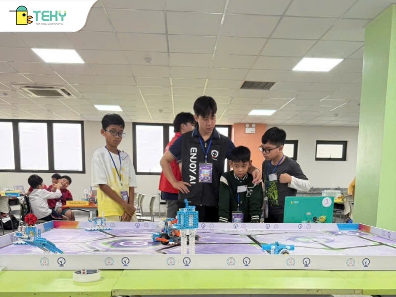 gia-khanh-va-viet-anh-trong-khuon-kho-cuoc-thi-o-hai-phong