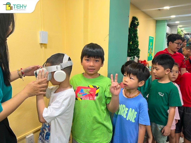 tram-kinh-vr-tai-ngay-hoi-giang-sinh-cong-nghe