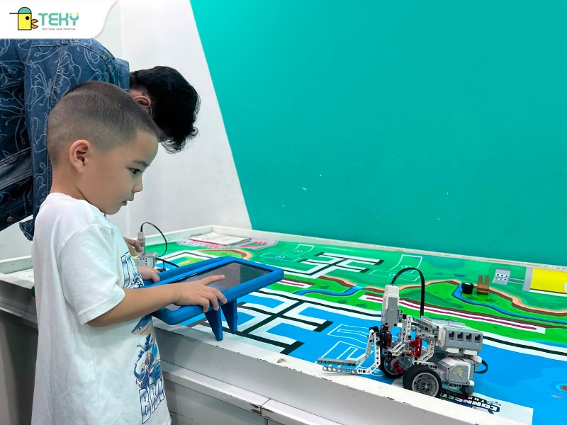 tram-dieu-khien-robot