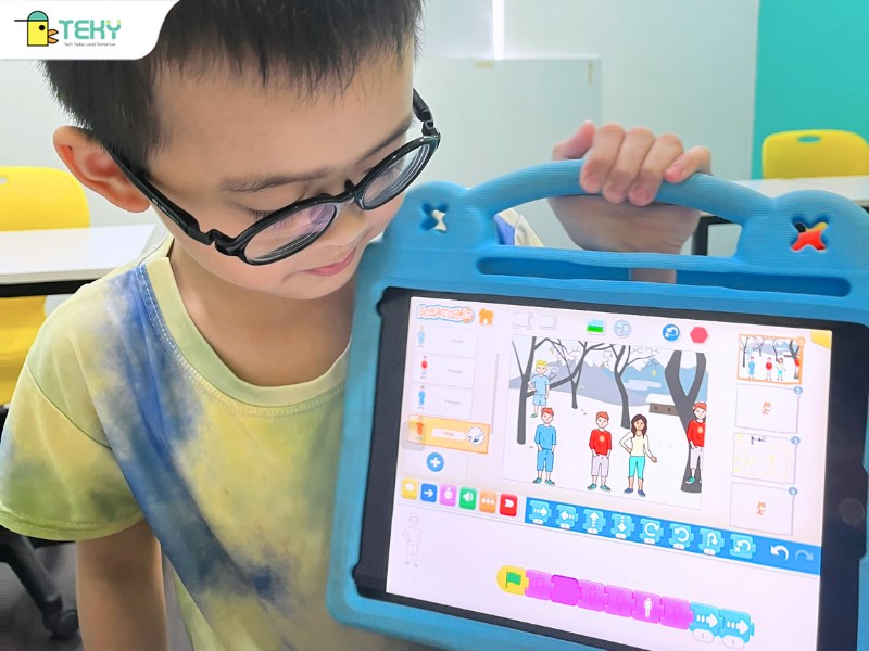 hoc-vien-hoang-dang-va-san-pham-lap-trinh-game-tron-tim-voi-scrathjb