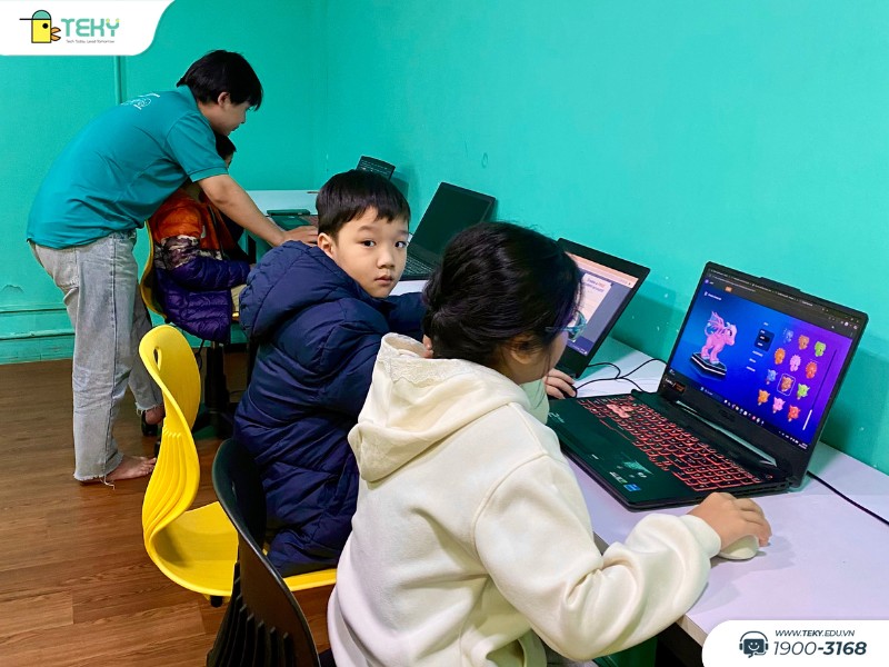 cac-con-trai-nghiem-thiet-ke-nhan-vat-va-lap-trinh-game-tren-tynker