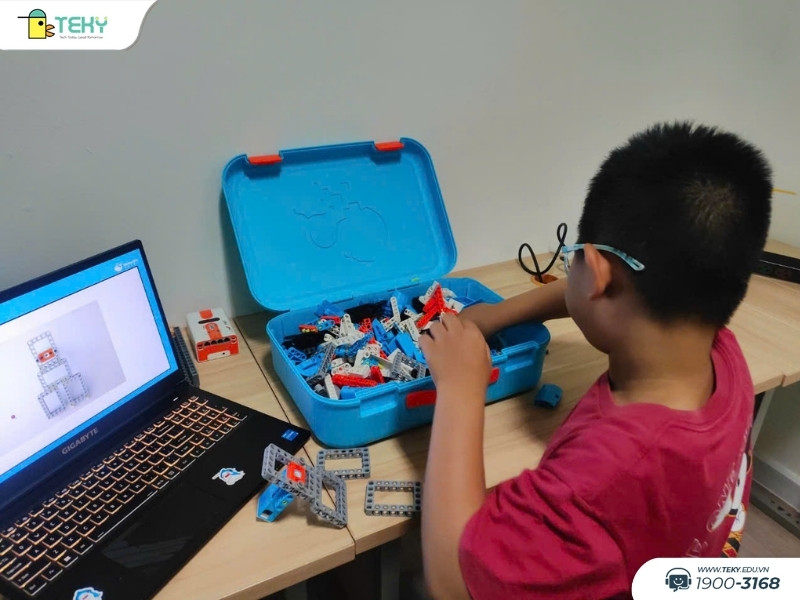 tekid-hoc-cong-nghe-cuoi-tuan-tai-teky-cao-thang