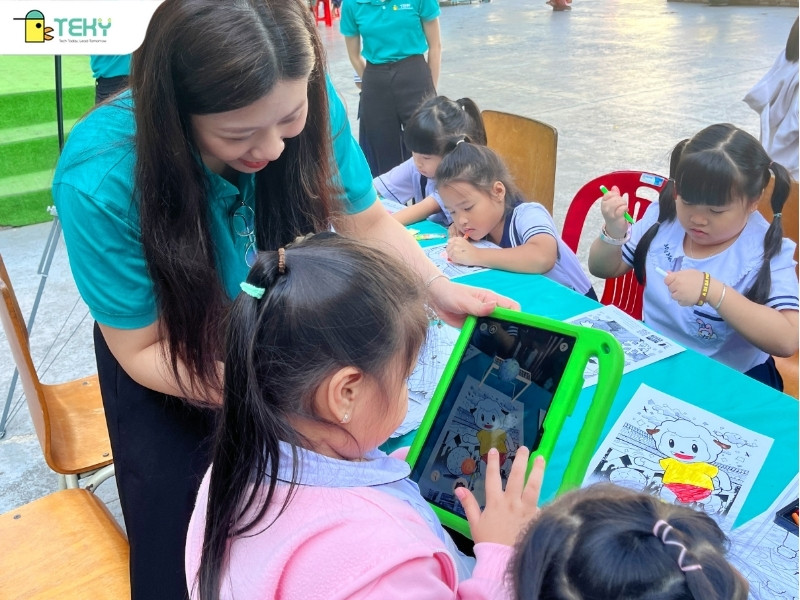 cac-ban-duoc-co-huong-dan-tao-nhan-vat-3d-minh-vua-to-mau