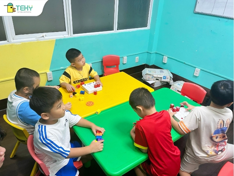 khong-gian-lop-mam-non-cong-nghe-level-3