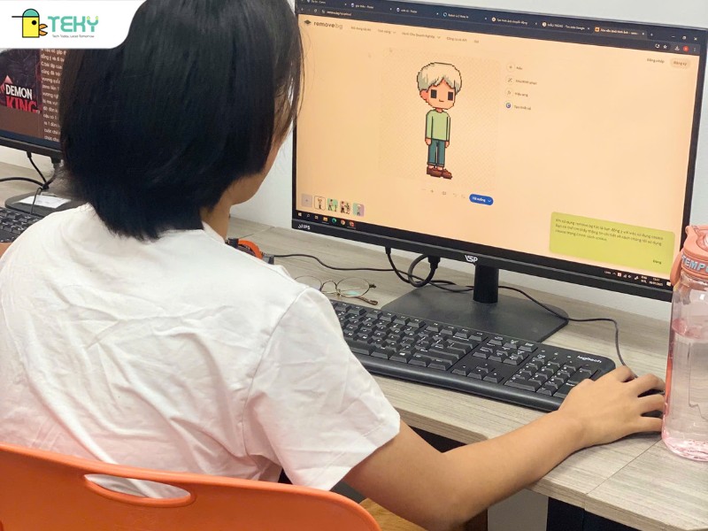 hoc-sinh-nu-thao-tac-thiet-ke-do-hoa-tai-teky