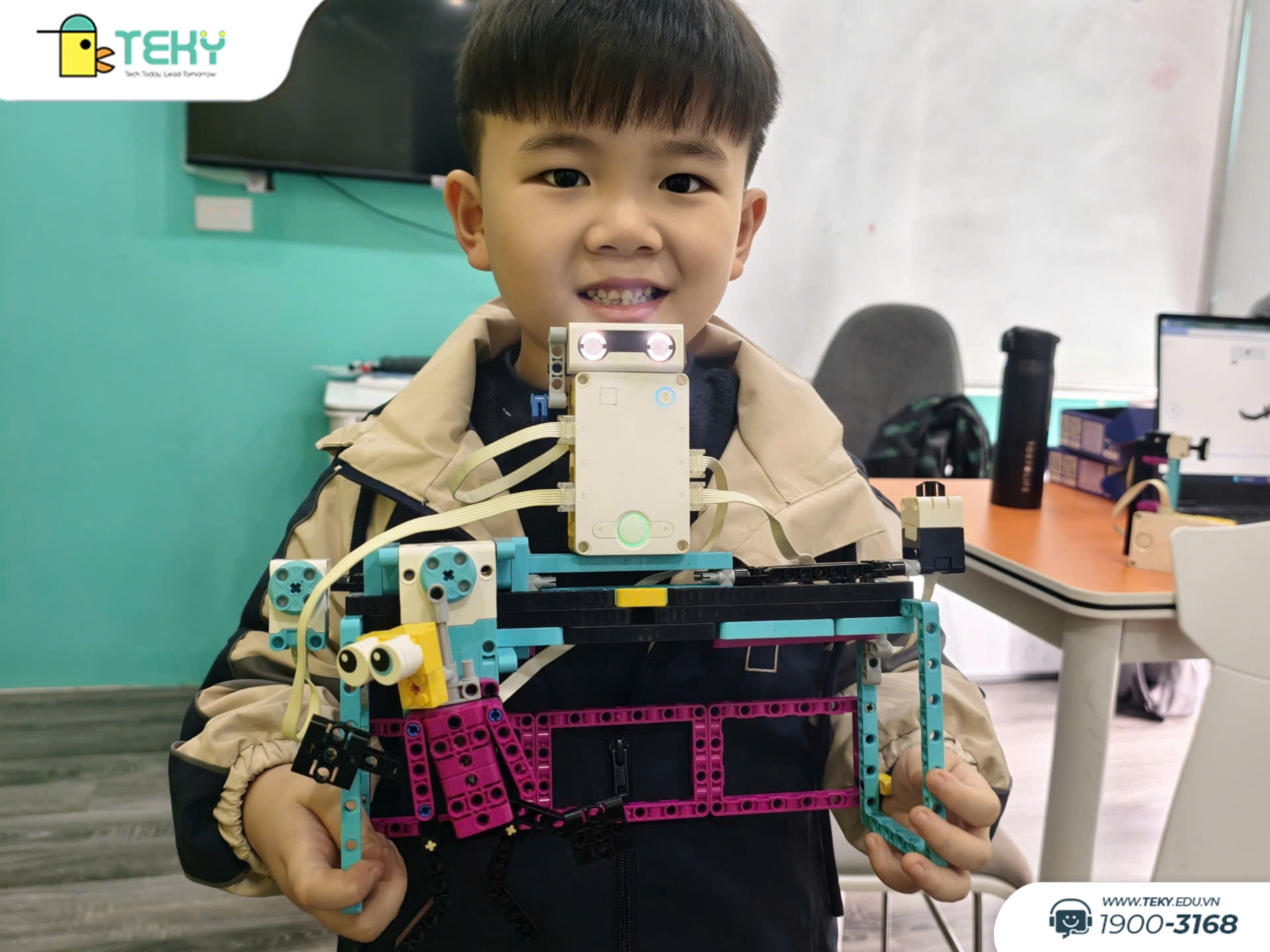 teky-hoc-thong-qua-cac-du-an-cong-nghe