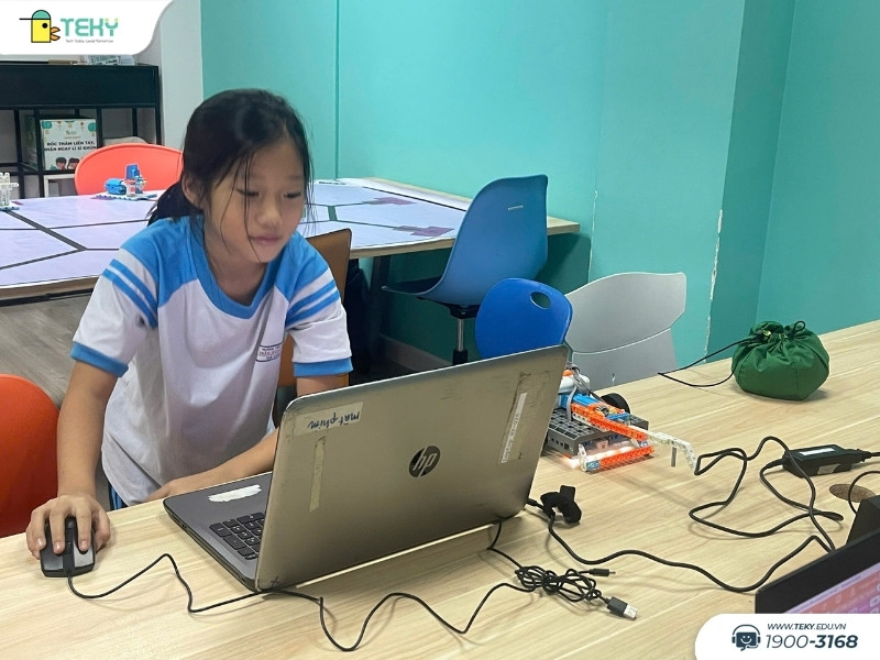 con-thoa-suc-sang-tao-tai-teky