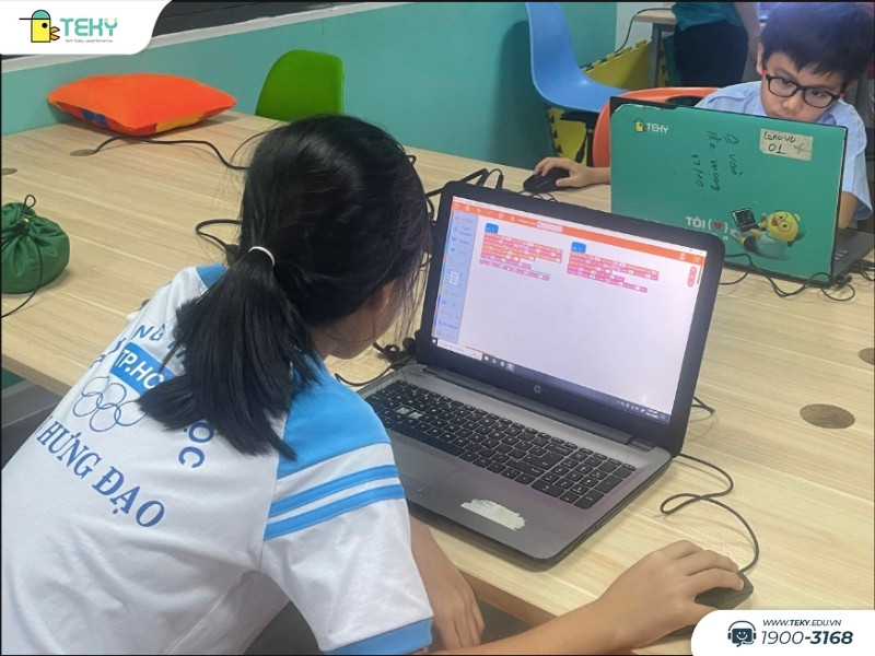 con-hang-say-voi-san-pham-cua-minh