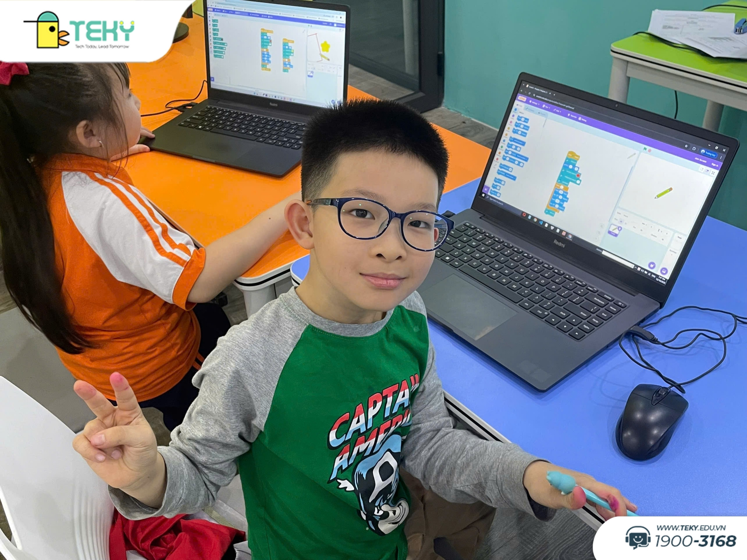 tekid-duc-trong-trong-lop-luyen-thi-hkico-cua-thay-viet-anh