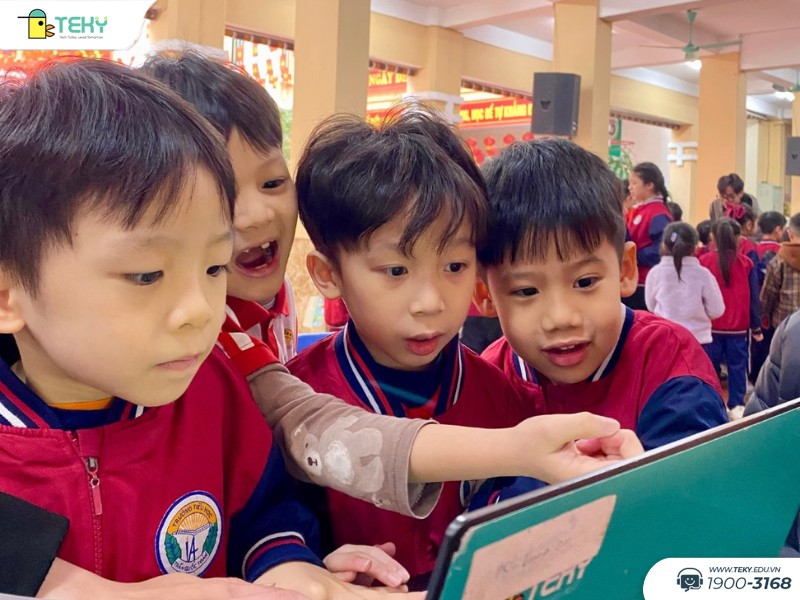 hoc-sinh-trai-nghiem-lap-trinh-game