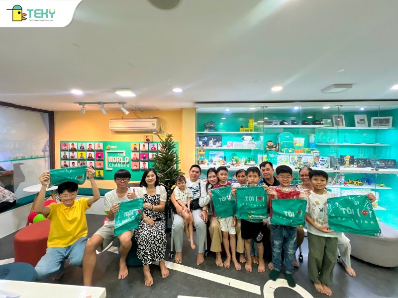 showcase-san-pham-cong-nghe-tai-teky-an-lac