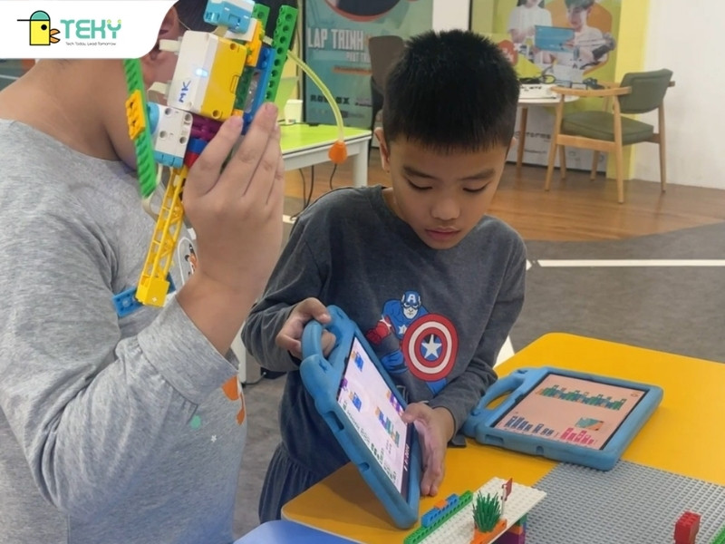 tekid-tu-tin-trinh-bay-san-pham