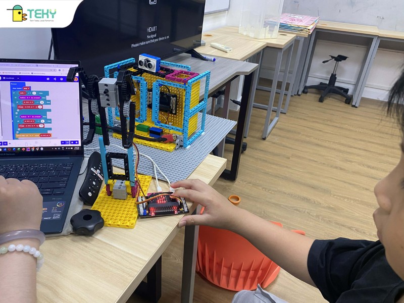 ban-tuan-anh-cung-du-an